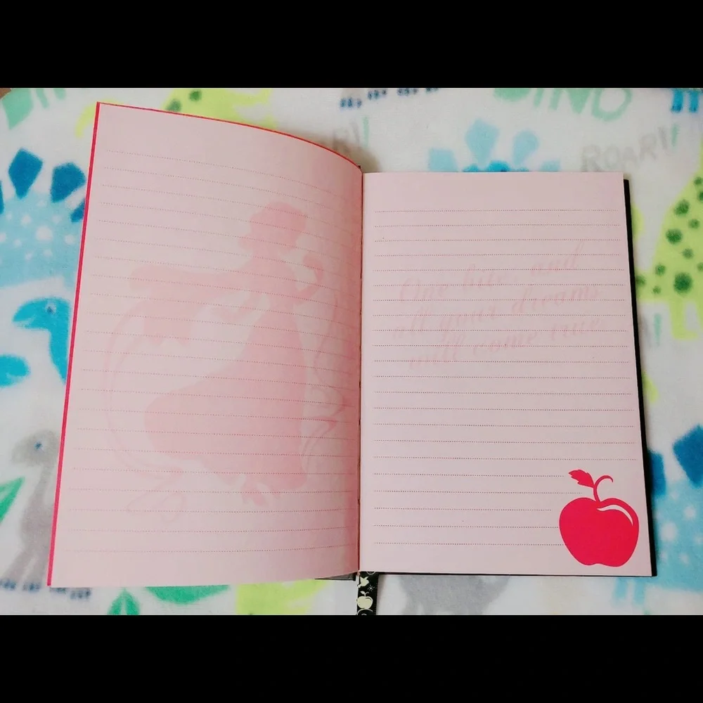 VERY RARE Disney Snow White Journal Notebook - Picture 3 of 16